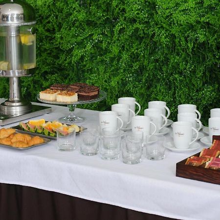 Domki Wakacyjne Delfin Slesin Hotel Екстериор снимка